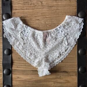 Victoria's Secret White Lace Sleep Tap Short Panty sz S New